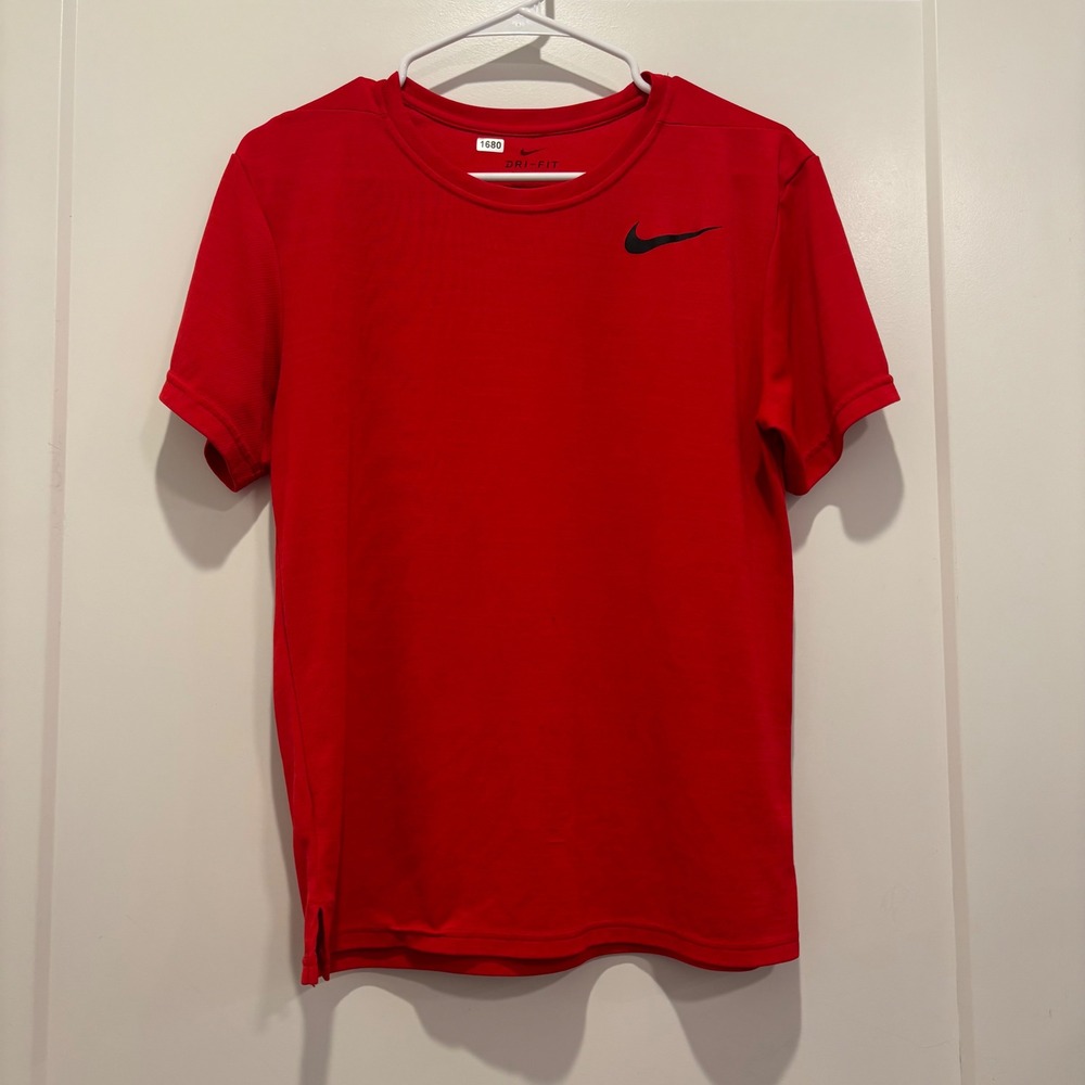 Nike Mens Dri-FIT Standard Fit Short Sleeve Training Shirt Red Small 1680‎